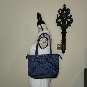 Tommy Hilfiger NWOT Medium Tote w/ Silver Charms